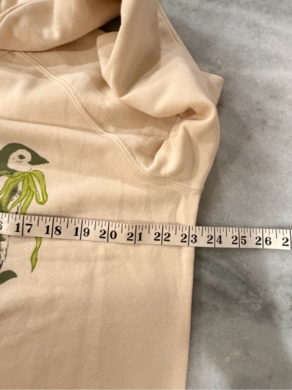 NWOT Maeve Anthropologie Size M Penguin Bow Graphic Sweatshirt Beige Holiday - Picture 7 of 9